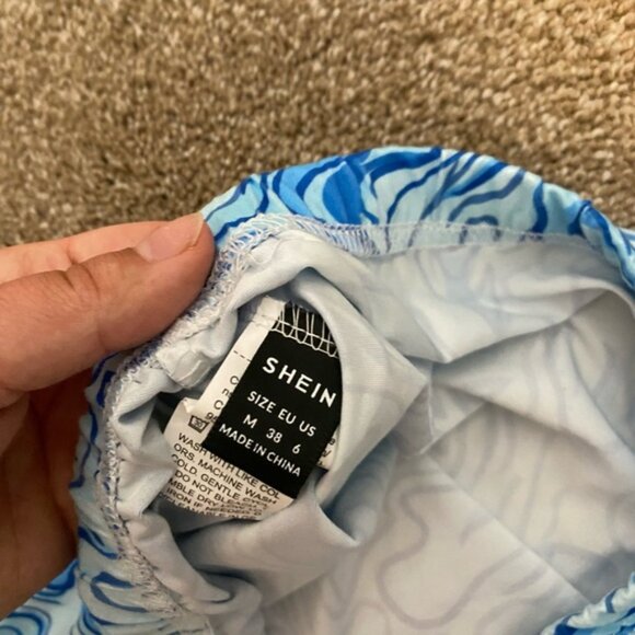 Blue and white marble two piece set - Picture 2 of 2